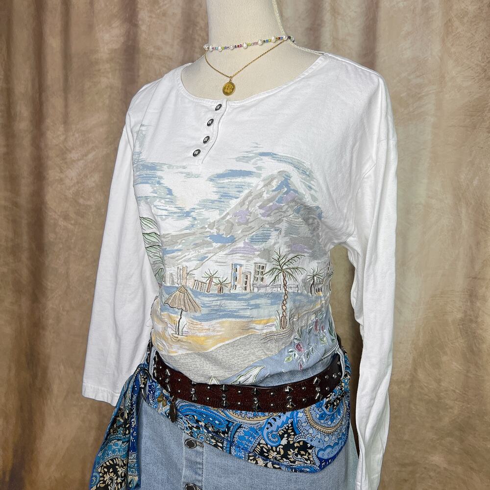 Vintage 90s Beach Island Embroidered Graphic Print Top Long Sleeve Boho Tropical